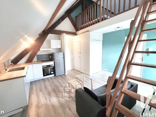 Studio 1 pièce 30 m² 