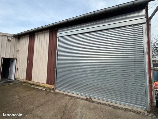 Local commercial 330 m² 