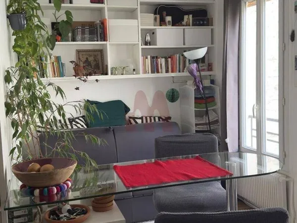 Studio 1 pièce 17 m² 