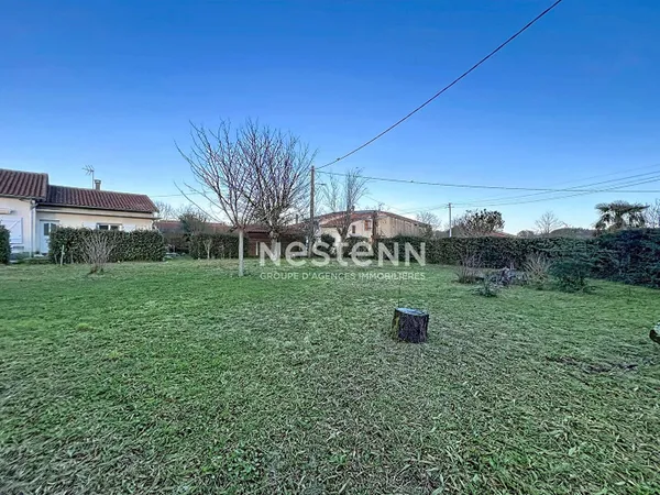 A VENDRE - MAUZAC - Terrain constructible de 497m² 