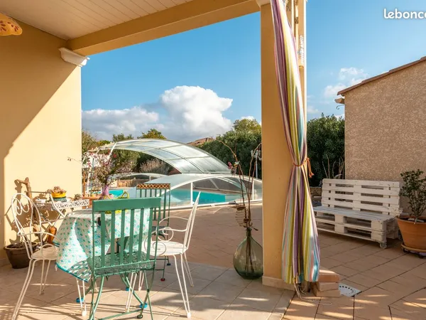 Villa T4 avec piscine chauffée et abritée, poolhouse — confort et intimité assurés 