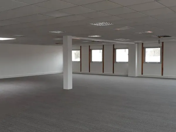 Bureaux 355 m² 