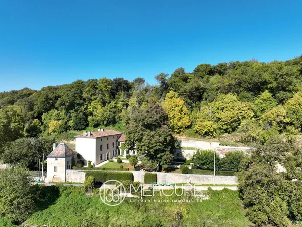 Château 10 pièces 475 m² 