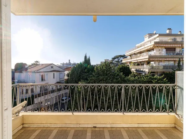 Appartement 3 pièces 77 m² 