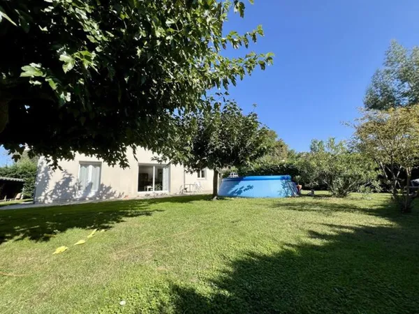 Maison de 6 pièces principales 