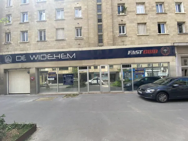 Boutique 2 pièces 1774 m² 