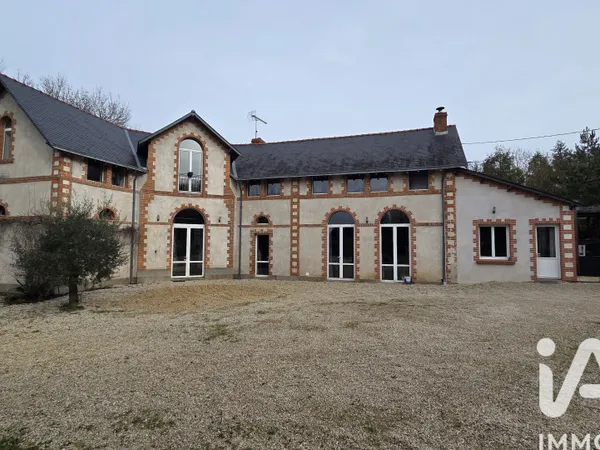 Maison 8 pièces 227 m² 