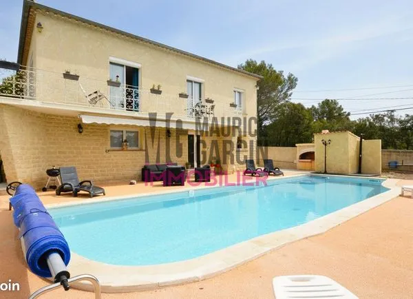 Maison 6 pièces 215 m² 