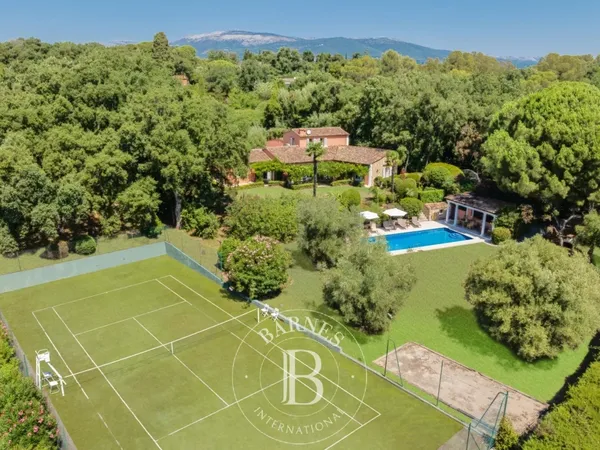 Portes de Mougins - Domaine fermé - Terrain de tennis - 6 chambres 