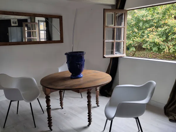 A louer Lisieux, proche gare : grand duplex T2-T3 de 64m², meublé avec parking et jardin 