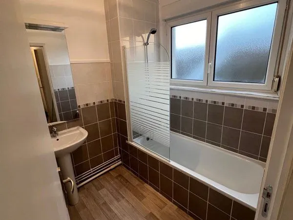 Location Appartement centre ville HIRSON 64m2 