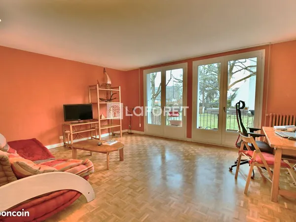 Appartement 4 pièces 83 m² 