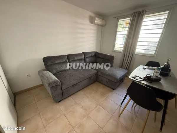 Studio 1 pièce 19 m² 