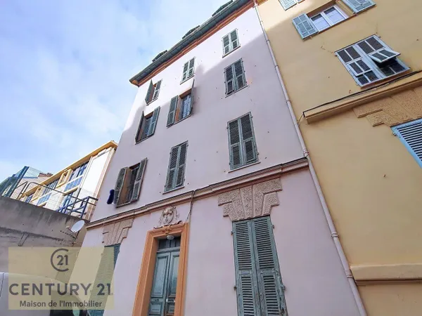 Appartement 4 pièces 61 m² 
