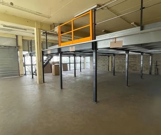 Boutique 350 m² ROISSY EN FRANCE 