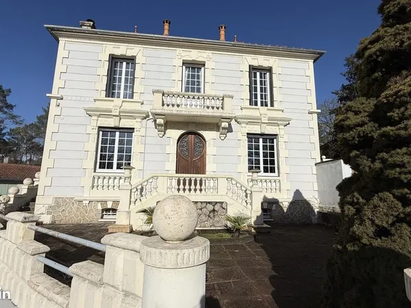 Maison 7 pièces 144 m² 