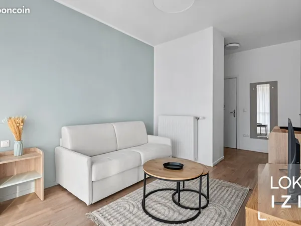 Studio 1 pièce 28 m² 