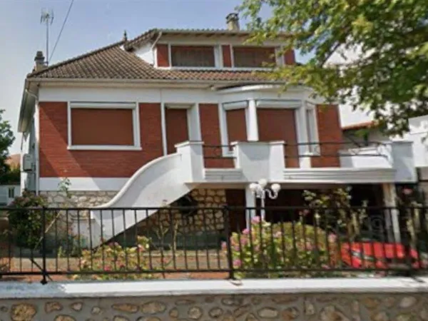 Maison 6 pièces 121 m² 