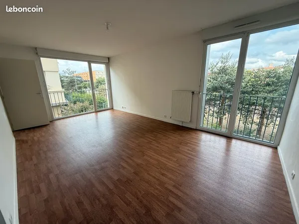 Très beau T2 lumineux de 62 m² 
