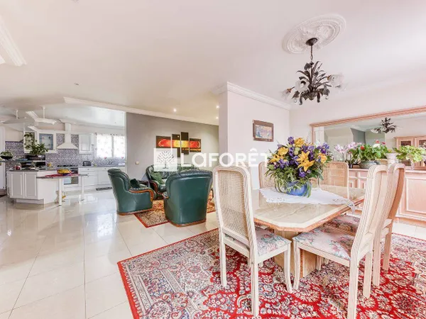 Maison 7 pièces 147 m² 