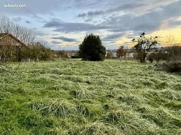 Terrain 1 155 m² Charnay Les Macon 