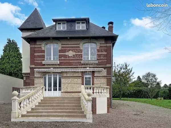 Villa 10 pièces 214 m² 