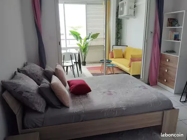 Loue Studio meublé 