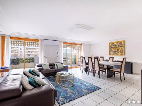 Appartement 6 pièces 135 m² 