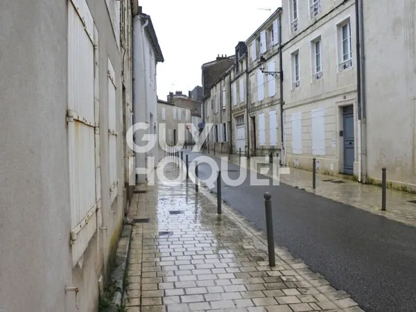 LOCATION d'un appartement T2 (41.5 m²) à LA ROCHELLE 