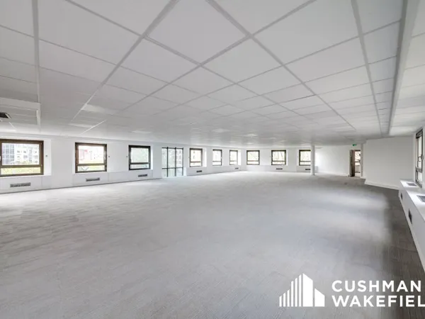 Bureaux 204 m² 