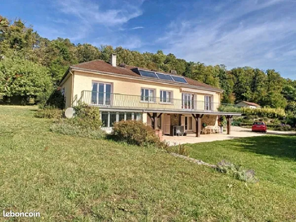 🏡 Belle maison 260m2 - Terrain 1400m2 🏡 Haute-Marne (52000) 
