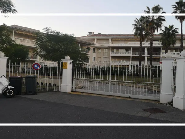Parking 13 m² 