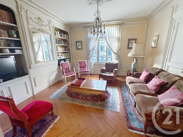 Maison 7 pièces 134 m² 