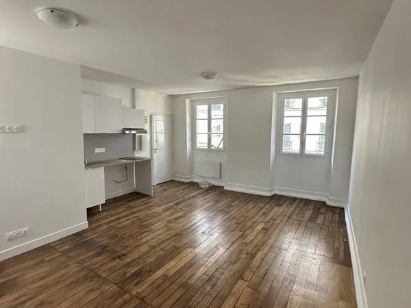 Studio 1 pièce 26 m² 