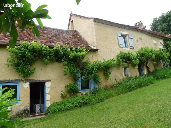 Maison 8 pièces 218 m² 