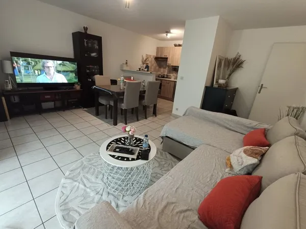 Très Bel Appartement 3P au pied de la Gare RER de Cergy-le-Haut 