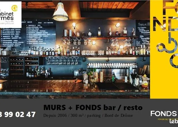 Local commercial 299 m² 