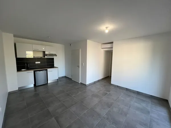 Appartement neuf T2 - Métro La Vache 