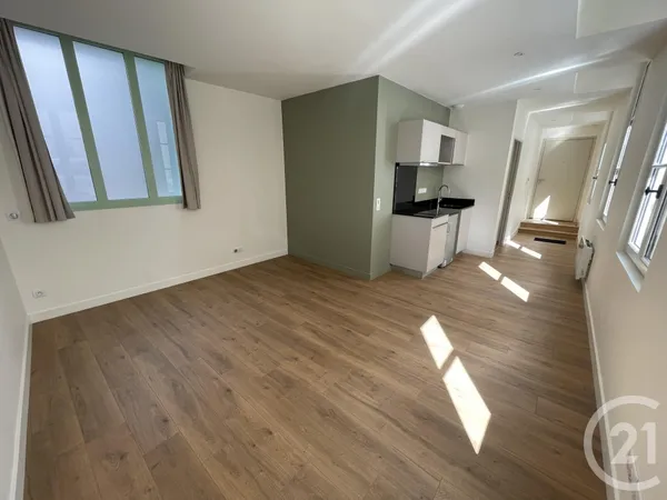 Studio 2 pièces 32 m² 