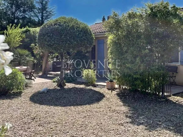 Maison de plain-pied 4 pièces 100 m² 