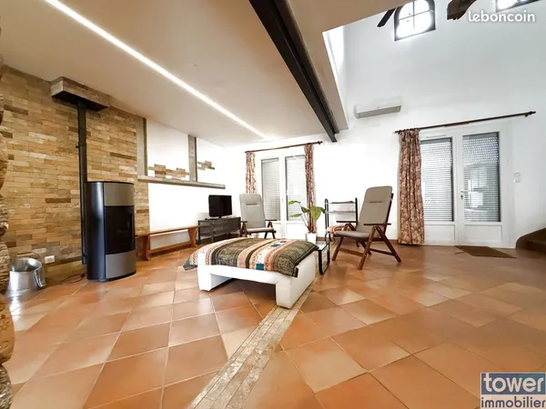 Maison de village 1 pièce 160 m² 