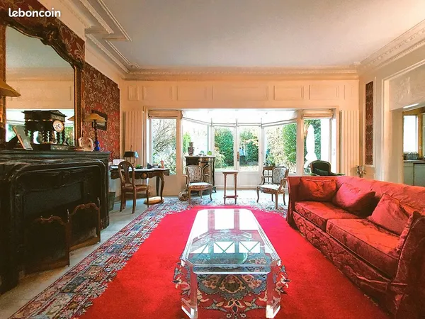 Maison 8 pièces 280 m² 