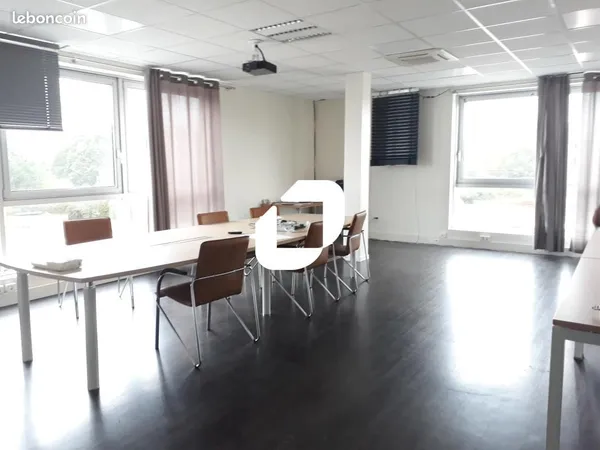 Bureaux 391 m² 