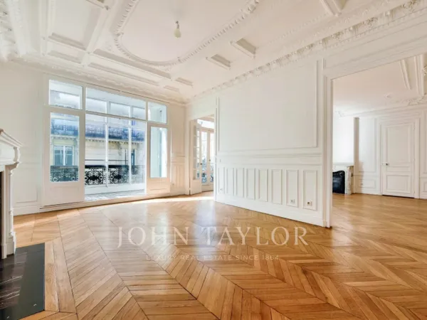 Triangle d'Or - Appartement haussmannien 