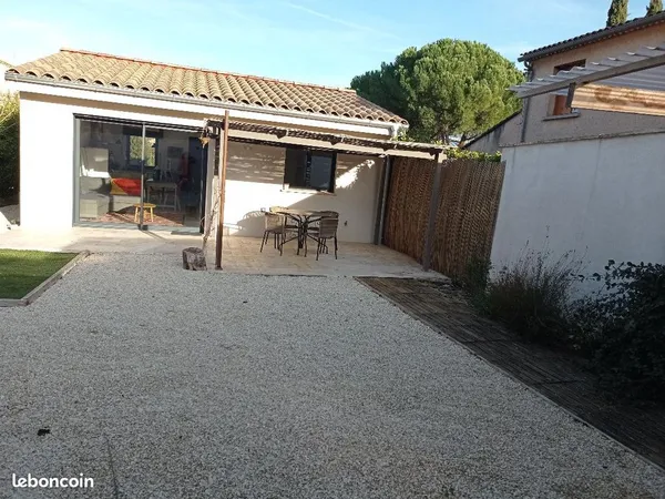 Location a l'annee maisonnette T2 meublé avec jardin 