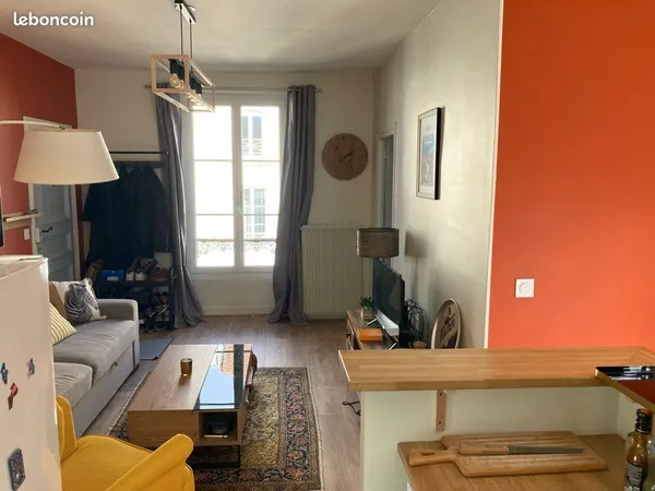Appartement 2 pièces 42m², coeur de ville de Dourdan, rénové 