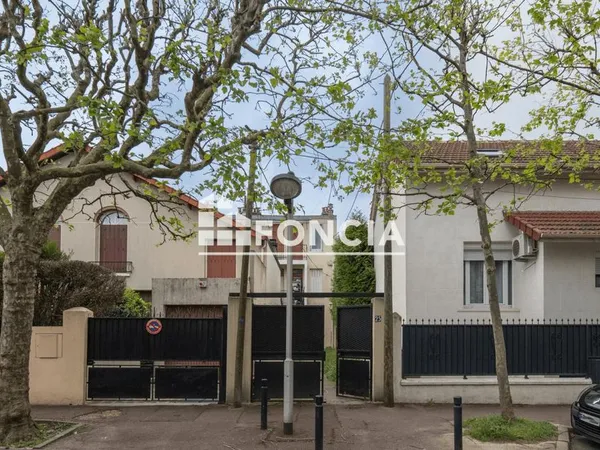 Studio 1 pièce 18 m² 