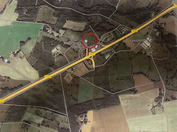 CARCARES SAINTE CROIX terrain 6575 m² 