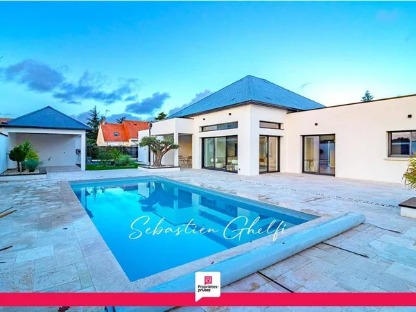 Maison 7 pièces 203 m² 