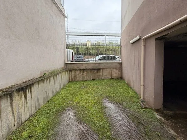 Place de parking gare Epinay